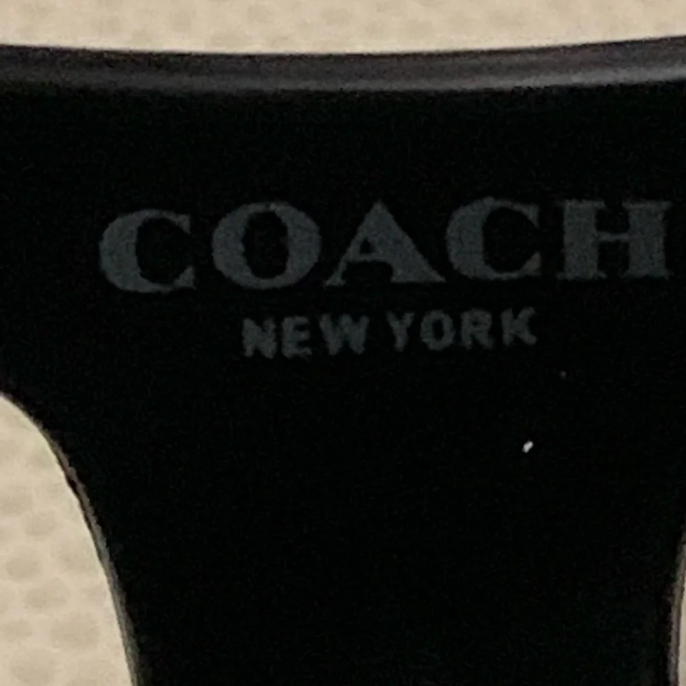 Coach Piccadilly T-strap Jelly Sandals 5 Black Beach Classic Casual Flats Buckle